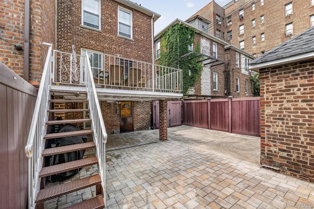 2218 Holland Avenue, Bronx, NY 10467