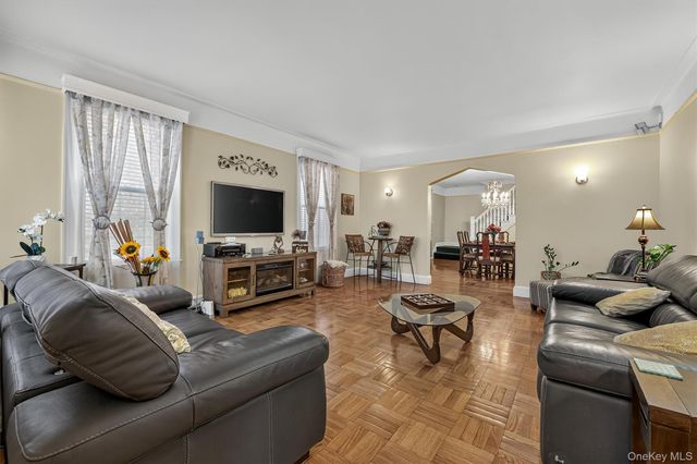 2218 Holland Avenue, Bronx, NY 10467
