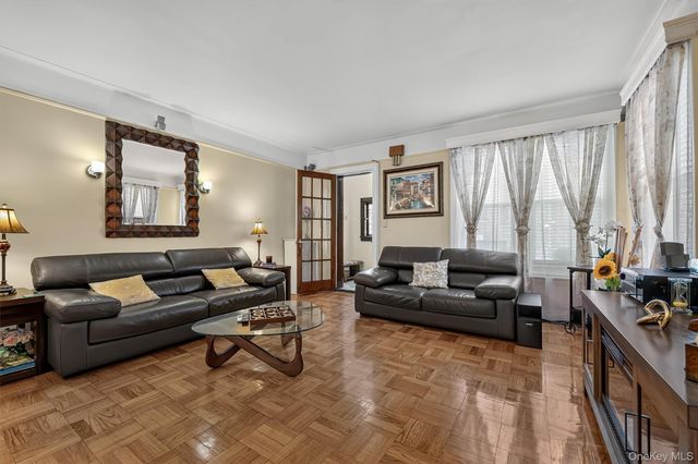 2218 Holland Avenue, Bronx, NY 10467