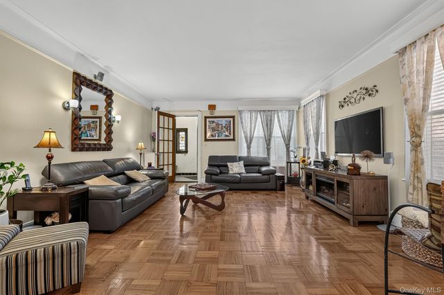 2218 Holland Avenue, Bronx, NY 10467