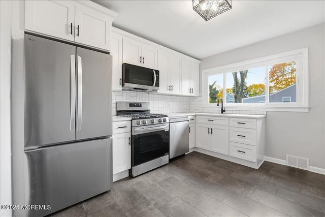 56 Plum Street, Tinton Falls, NJ 07724