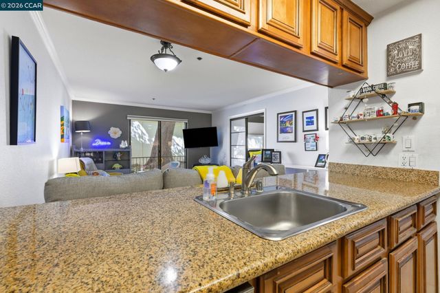 324 Catalpa St 120, San Mateo, CA 94401