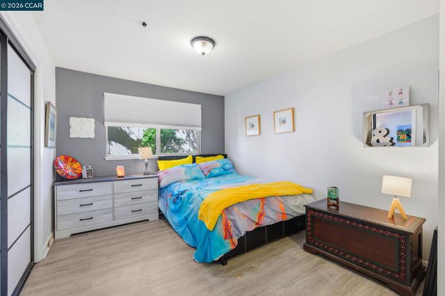 324 Catalpa St 120, San Mateo, CA 94401