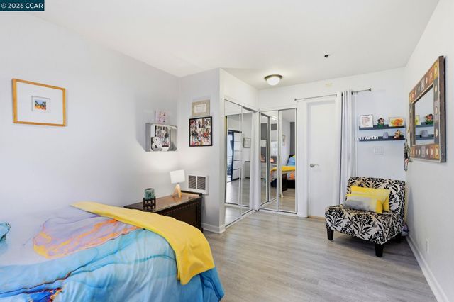 324 Catalpa St 120, San Mateo, CA 94401