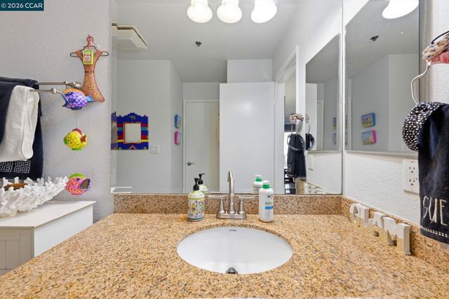 324 Catalpa St 120, San Mateo, CA 94401