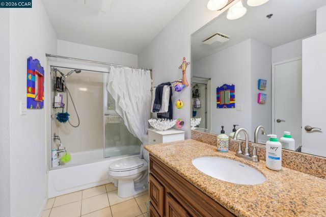 324 Catalpa St 120, San Mateo, CA 94401