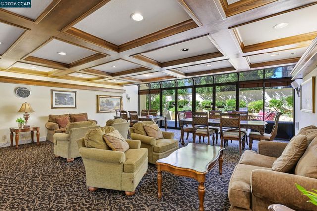 324 Catalpa St 120, San Mateo, CA 94401