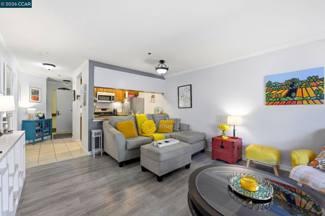 324 Catalpa St 120, San Mateo, CA 94401