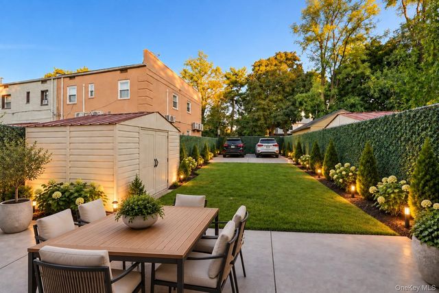 13629 222nd Street, Laurelton, NY 11413