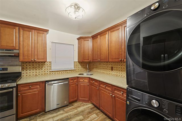 13629 222nd Street, Laurelton, NY 11413