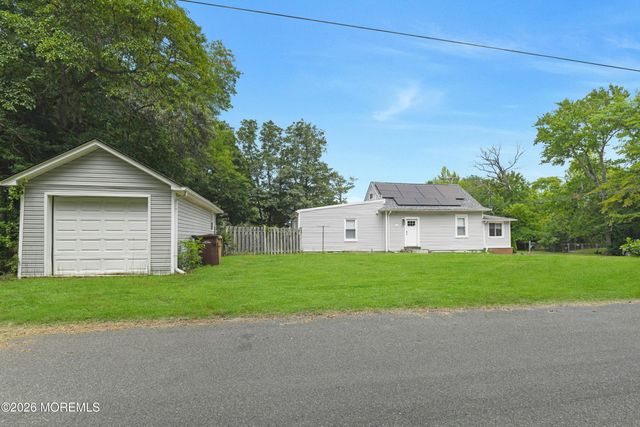 914 Anglesea Avenue, Bayville, NJ 08721