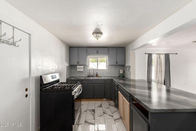 1916 W TONTO Street, Phoenix, AZ 85009