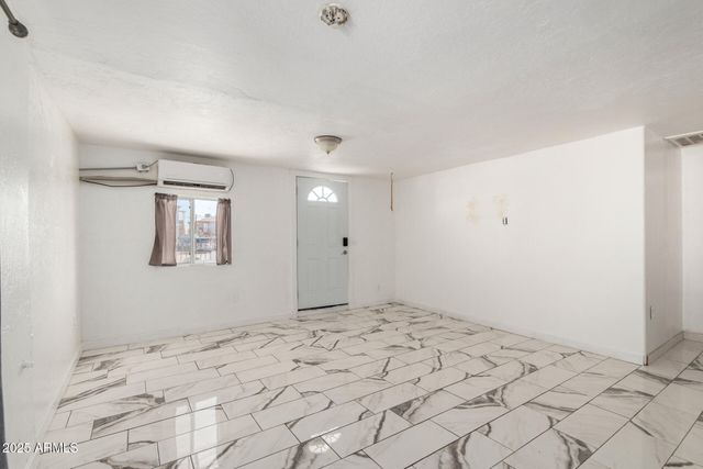 1916 W TONTO Street, Phoenix, AZ 85009