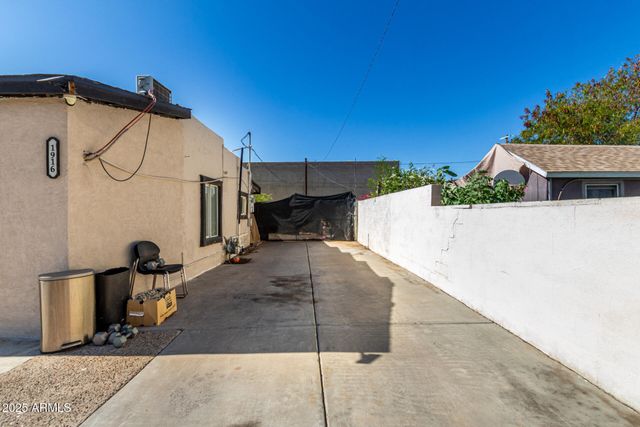 1916 W TONTO Street, Phoenix, AZ 85009