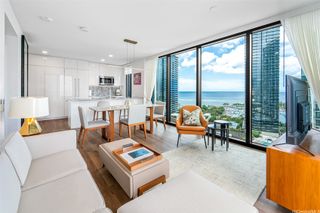 987 Queen Street 2001, Honolulu, HI 96814