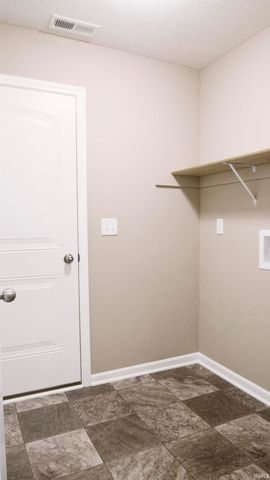 15028 Whitaker Drive, Fort Wayne, IN 46818