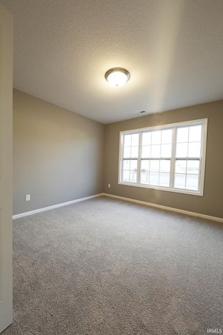 15028 Whitaker Drive, Fort Wayne, IN 46818