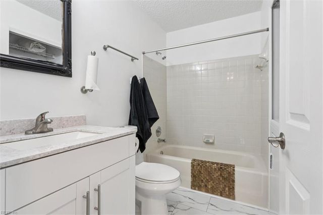 301 Derby RN, Yorktown, VA 23693