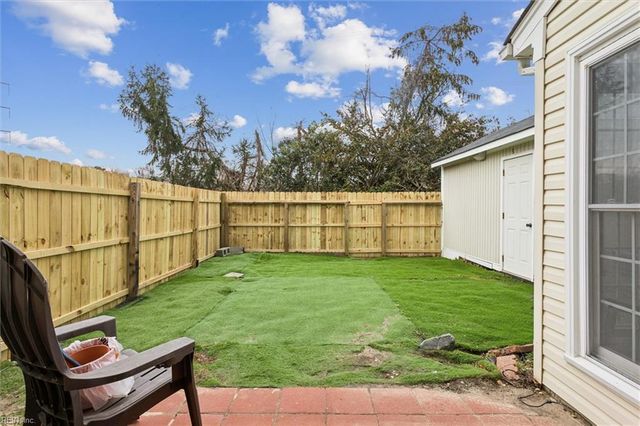 301 Derby RN, Yorktown, VA 23693