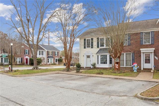 301 Derby RN, Yorktown, VA 23693