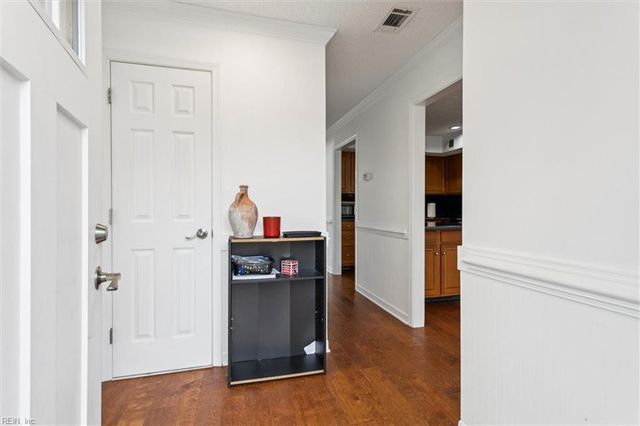 301 Derby RN, Yorktown, VA 23693