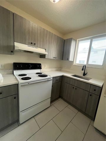 126 SW 21st Avenue 3, Miami, FL 33135
