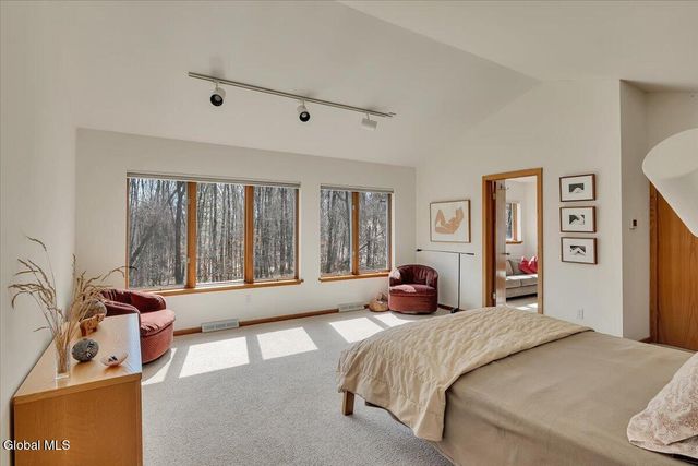 212 Mannix Road, East Greenbush, NY 12061