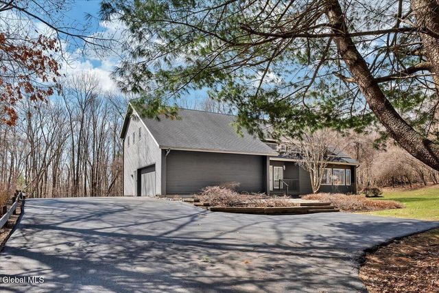 212 Mannix Road, East Greenbush, NY 12061