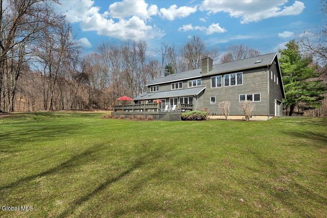 212 Mannix Road, East Greenbush, NY 12061