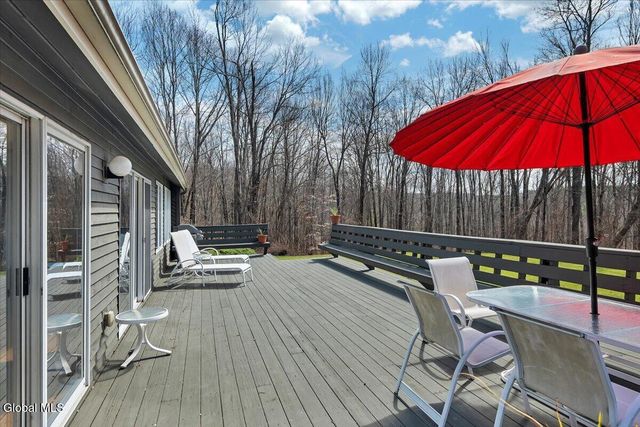 212 Mannix Road, East Greenbush, NY 12061