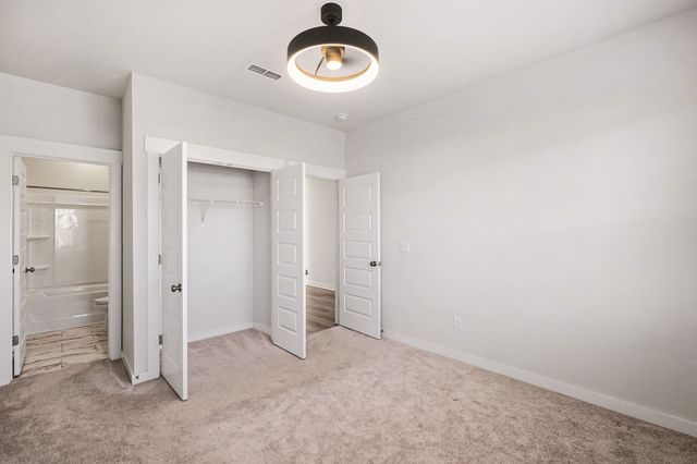 306 Tucker Trice Blvd, Lebanon, TN 37087