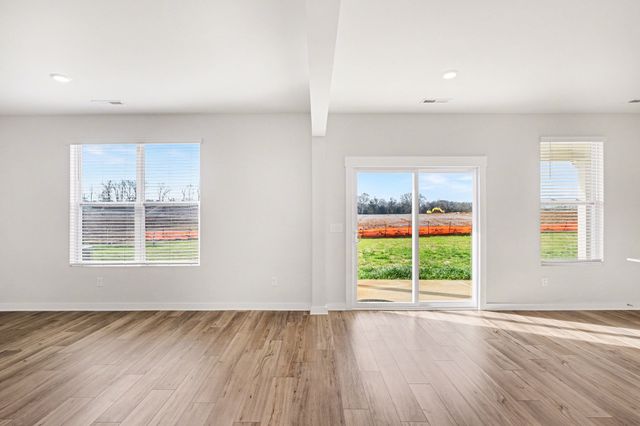 306 Tucker Trice Blvd, Lebanon, TN 37087