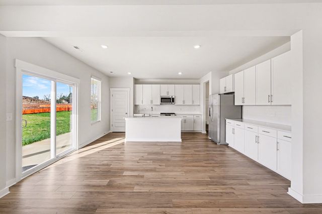 306 Tucker Trice Blvd, Lebanon, TN 37087