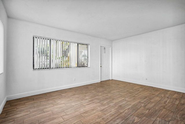 1618 Meadows Circle W, Boynton Beach, FL 33436