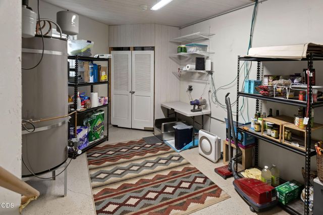 61345 Mountain Breezes Court, Bend, OR 97702