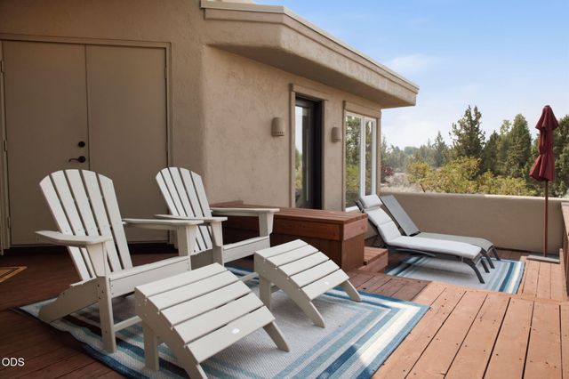 61345 Mountain Breezes Court, Bend, OR 97702