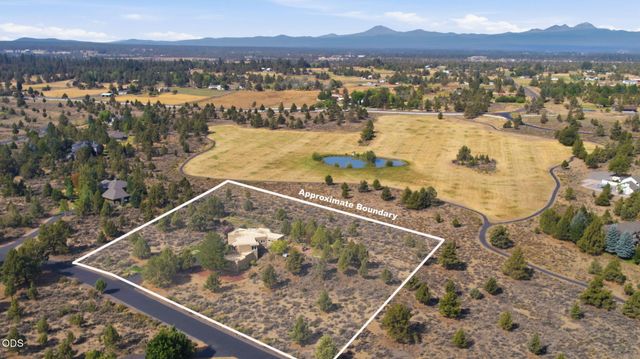 61345 Mountain Breezes Court, Bend, OR 97702