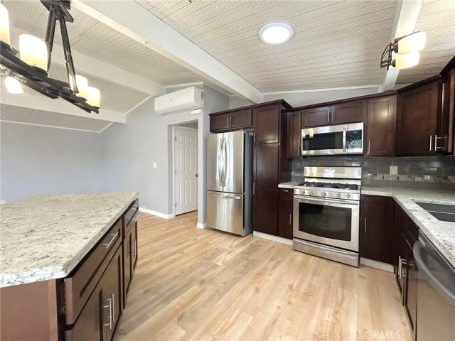 948 Barbra Lane, Redlands, CA 92374