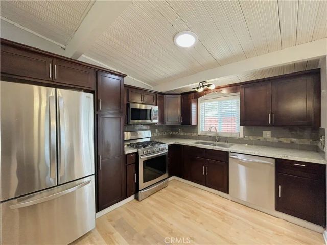 948 Barbra Lane, Redlands, CA 92374
