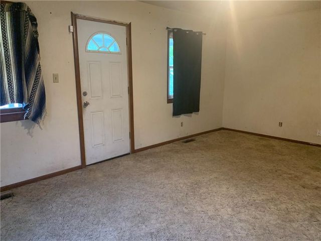 714 W 3rd Street, Pittsburg, KS 66762