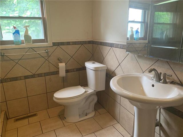 714 W 3rd Street, Pittsburg, KS 66762