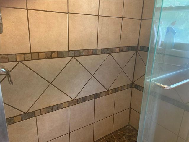 714 W 3rd Street, Pittsburg, KS 66762