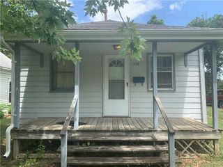 714 W 3rd Street, Pittsburg, KS 66762