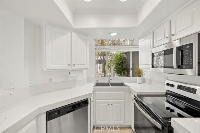 407 San Nicholas Court, Laguna Beach, CA 92651