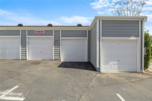 407 San Nicholas Court, Laguna Beach, CA 92651