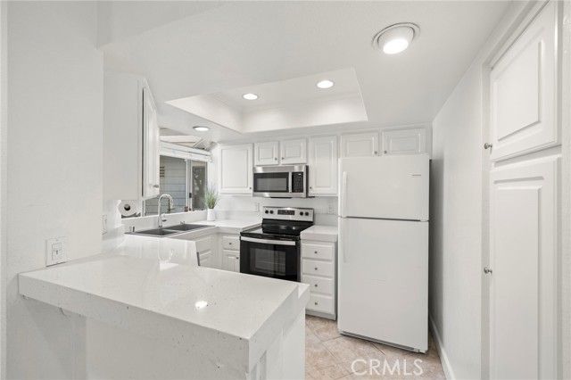 407 San Nicholas Court, Laguna Beach, CA 92651