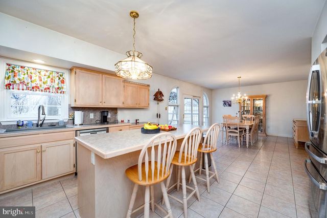 4143 HILL TERRACE DR, Reading, PA 19608