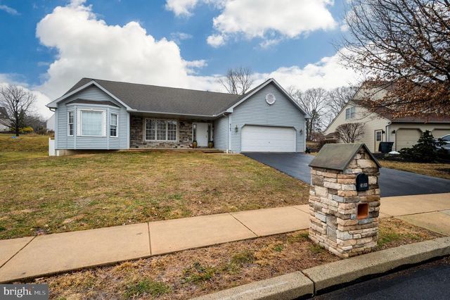 4143 HILL TERRACE DR, Reading, PA 19608