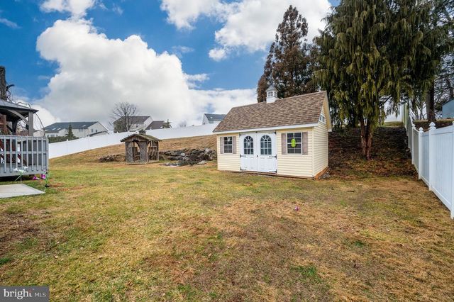 4143 HILL TERRACE DR, Reading, PA 19608