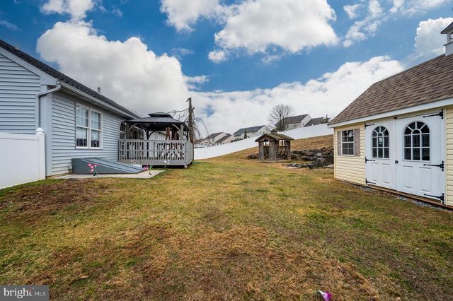 4143 HILL TERRACE DR, Reading, PA 19608